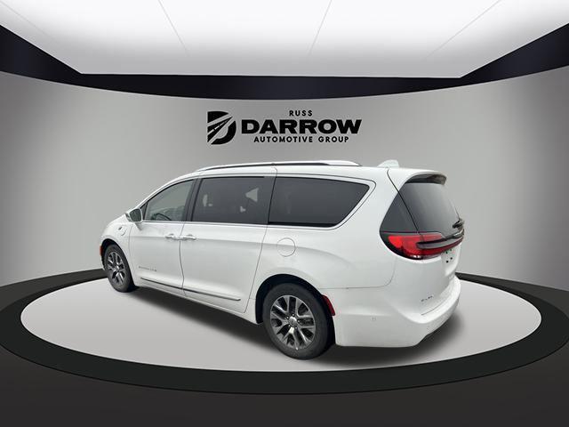 used 2021 Chrysler Pacifica car