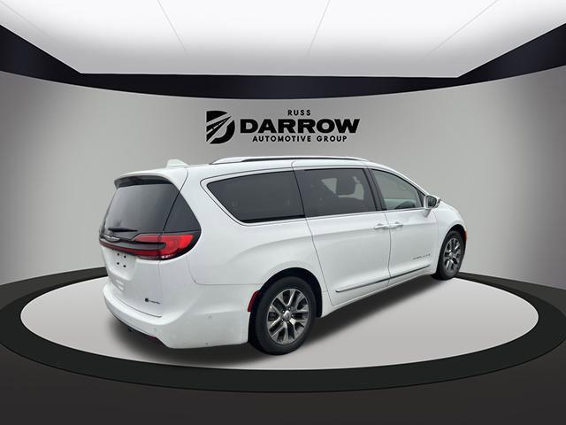 used 2021 Chrysler Pacifica car