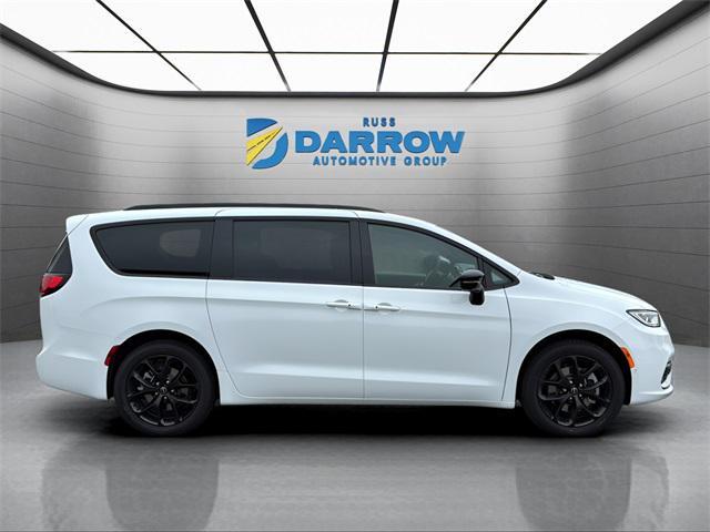 new 2026 Chrysler Pacifica car, priced at $48,146