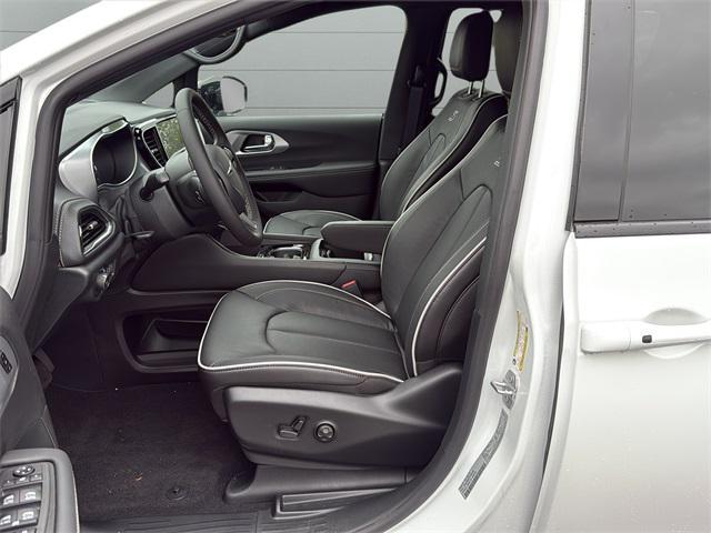new 2026 Chrysler Pacifica car, priced at $48,146