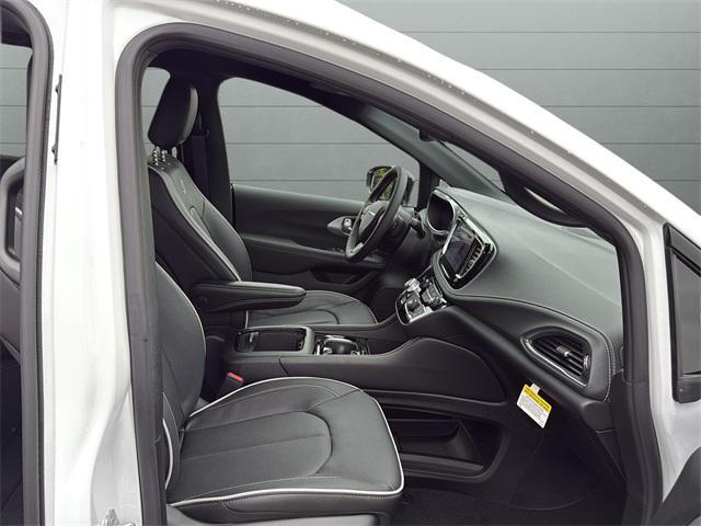 new 2026 Chrysler Pacifica car, priced at $48,146