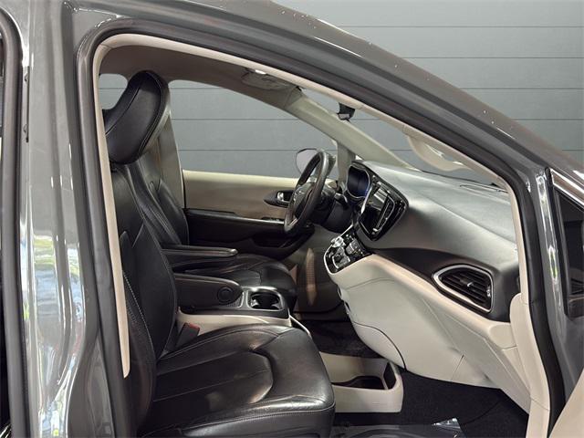 used 2022 Chrysler Pacifica car, priced at $17,740