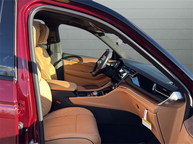 new 2025 Jeep Grand Cherokee car, priced at $65,747