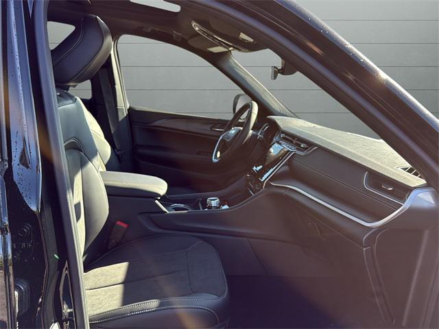 new 2025 Jeep Grand Cherokee car, priced at $46,583