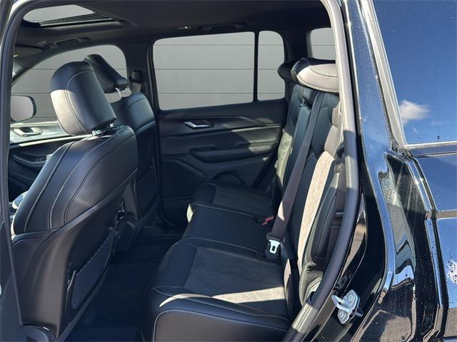 new 2025 Jeep Grand Cherokee car, priced at $46,583