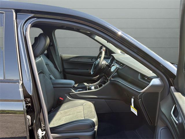 new 2025 Jeep Grand Cherokee L car, priced at $44,438