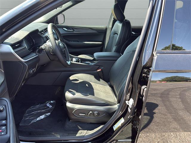 new 2025 Jeep Grand Cherokee L car, priced at $44,438