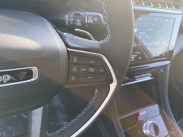 new 2025 Jeep Grand Cherokee car, priced at $43,270