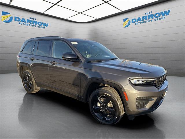 new 2025 Jeep Grand Cherokee car, priced at $42,070
