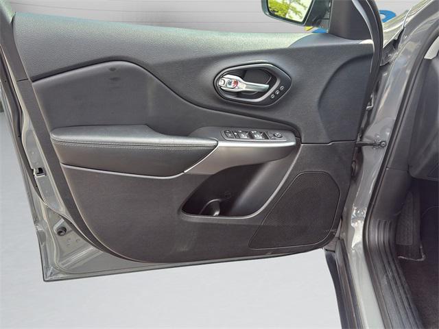 used 2022 Jeep Cherokee car, priced at $25,690