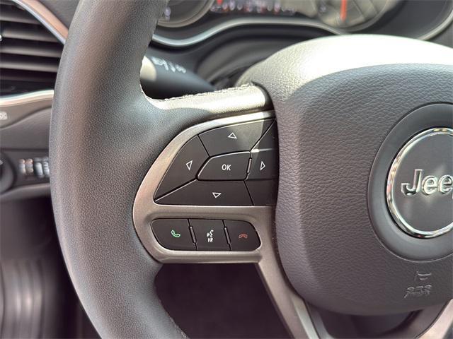 used 2022 Jeep Cherokee car, priced at $25,690