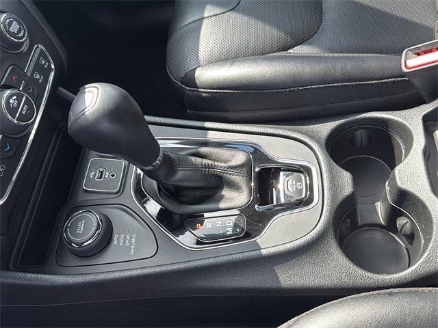 used 2022 Jeep Cherokee car, priced at $25,690