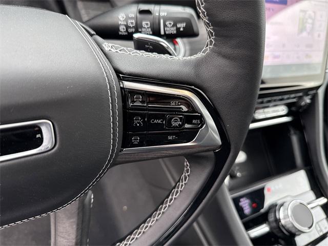 new 2025 Jeep Grand Cherokee car, priced at $58,542