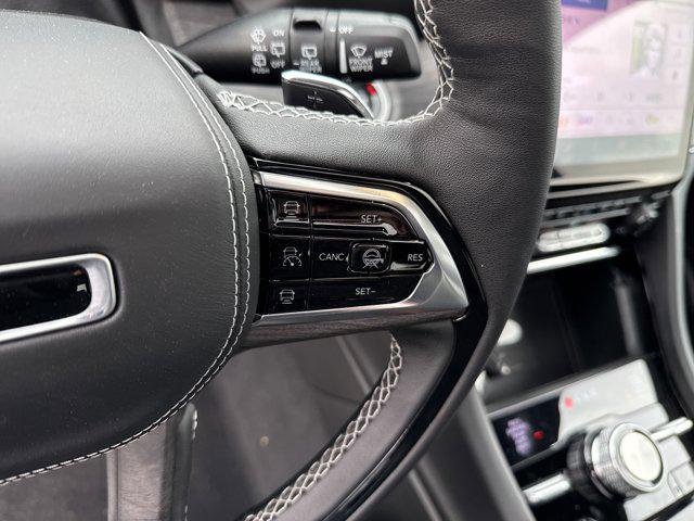 new 2025 Jeep Grand Cherokee car, priced at $61,711