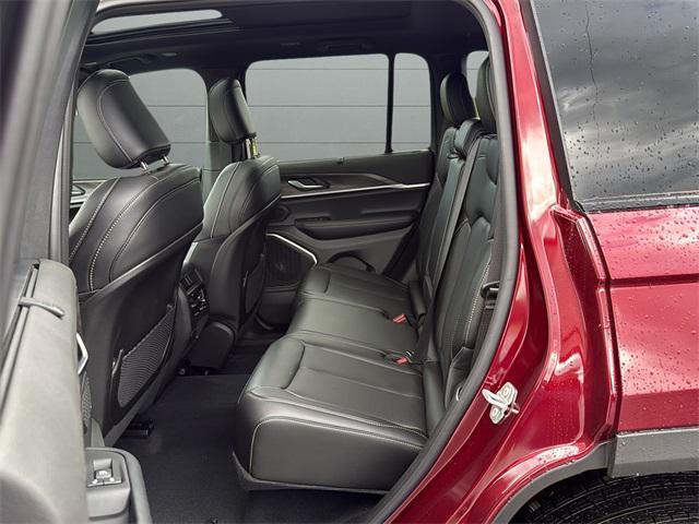 new 2025 Jeep Grand Cherokee car, priced at $51,938