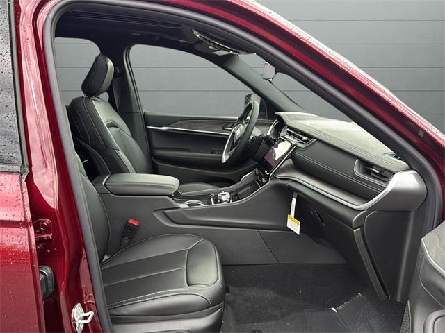 new 2025 Jeep Grand Cherokee car, priced at $51,938