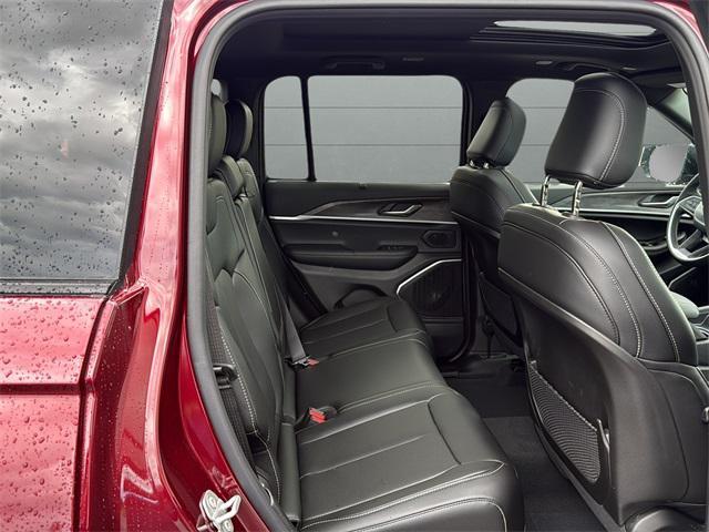 new 2025 Jeep Grand Cherokee car, priced at $51,938