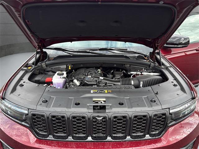new 2025 Jeep Grand Cherokee car, priced at $51,938