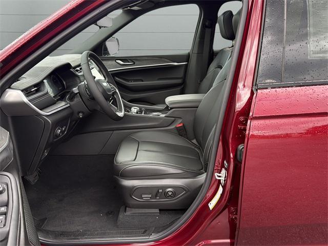 new 2025 Jeep Grand Cherokee car, priced at $51,938