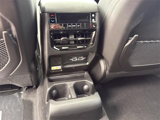 new 2025 Jeep Grand Cherokee L car, priced at $54,544