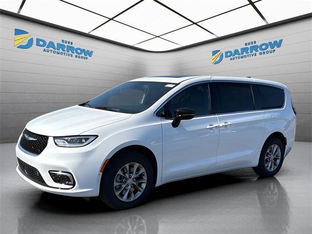 new 2026 Chrysler Pacifica car, priced at $46,904