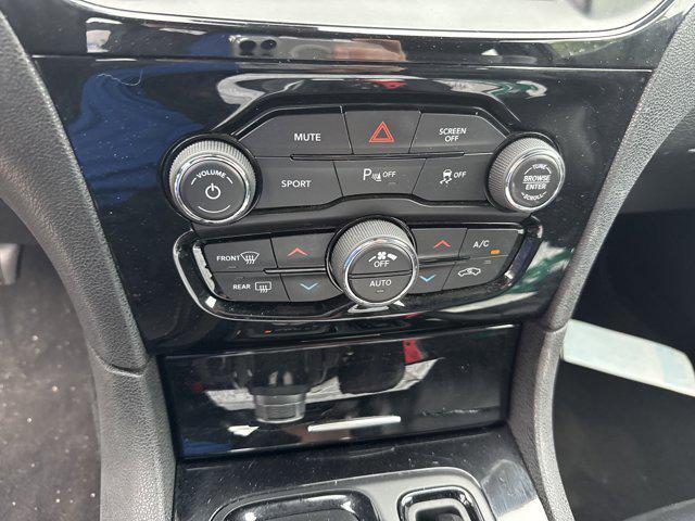 used 2022 Chrysler 300 car