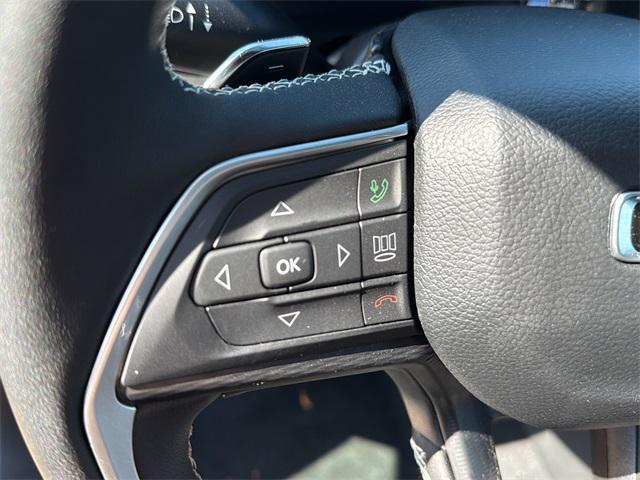 new 2025 Jeep Grand Cherokee car, priced at $43,583