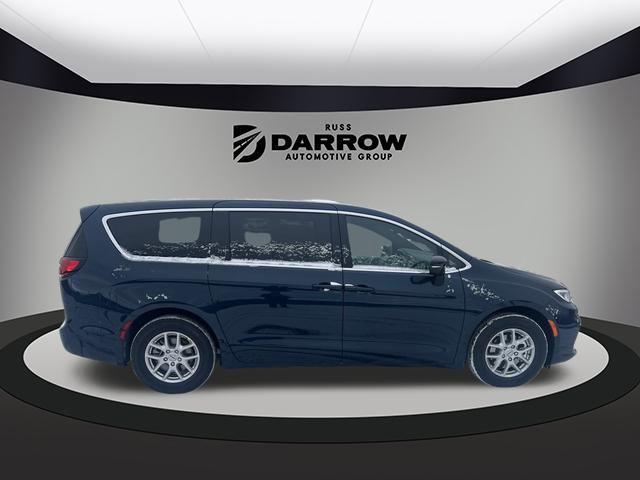 new 2025 Chrysler Pacifica car, priced at $43,034