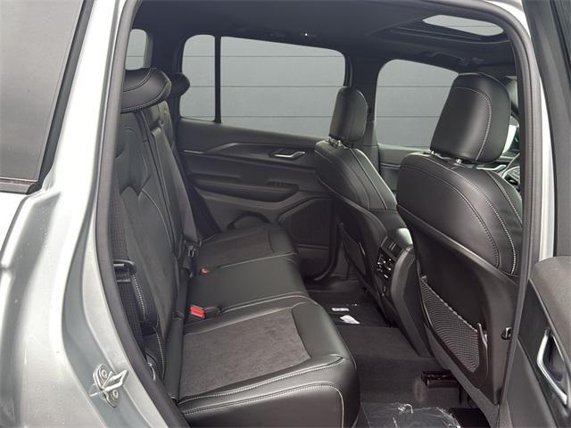 new 2025 Jeep Grand Cherokee car, priced at $42,853