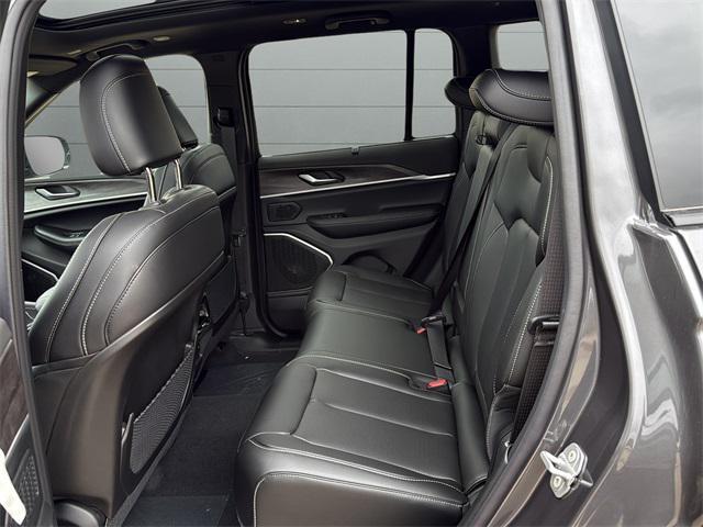 new 2025 Jeep Grand Cherokee car, priced at $51,973