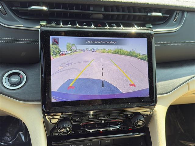 new 2025 Jeep Grand Cherokee car, priced at $45,353