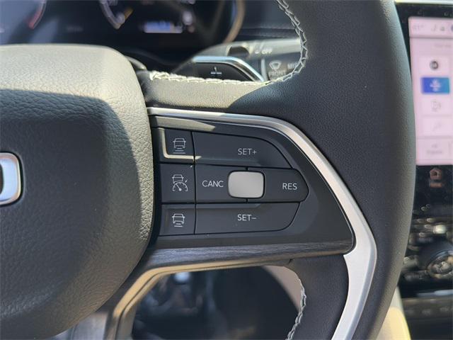 new 2025 Jeep Grand Cherokee car, priced at $45,353