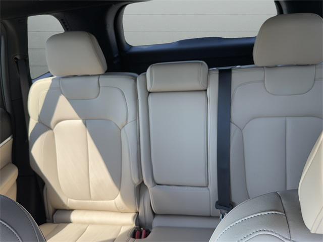 new 2025 Jeep Grand Cherokee car, priced at $45,353