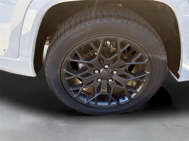 new 2025 Jeep Grand Cherokee car, priced at $61,693