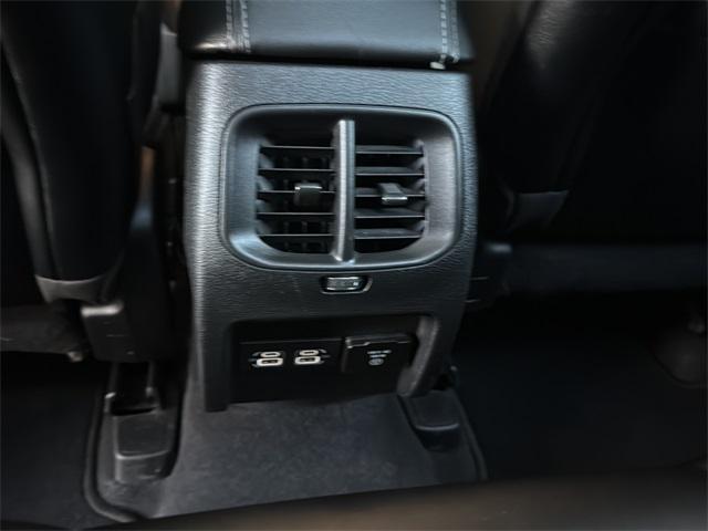 used 2022 Jeep Cherokee car, priced at $25,393