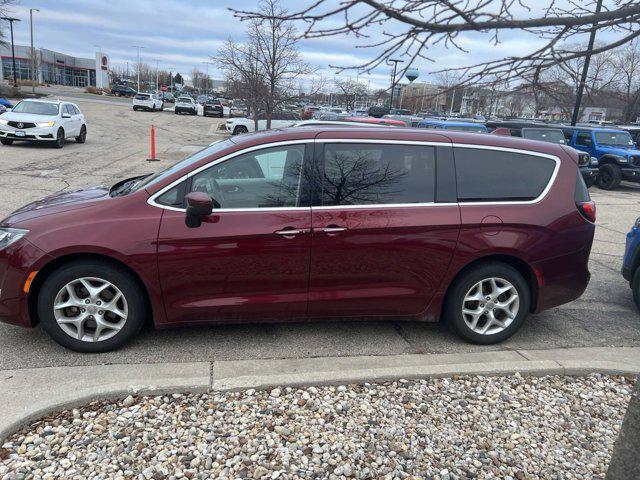 used 2017 Chrysler Pacifica car, priced at $11,987