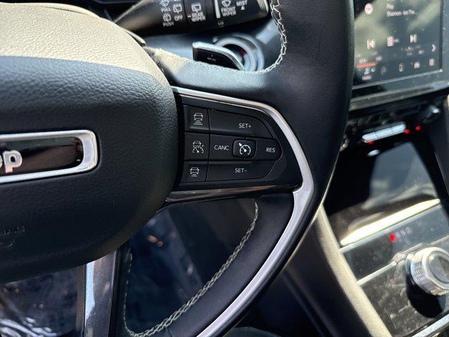 used 2022 Jeep Grand Cherokee car, priced at $29,495