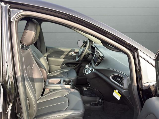 new 2026 Chrysler Pacifica car, priced at $43,197