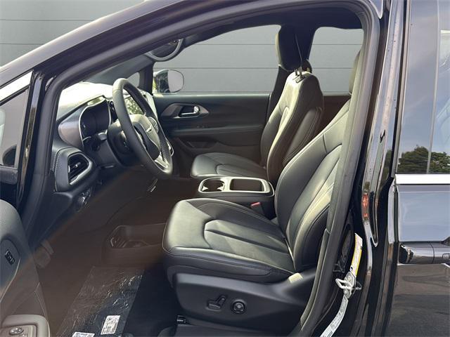 new 2026 Chrysler Pacifica car, priced at $43,197