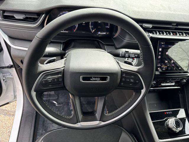 new 2025 Jeep Grand Cherokee car, priced at $42,922