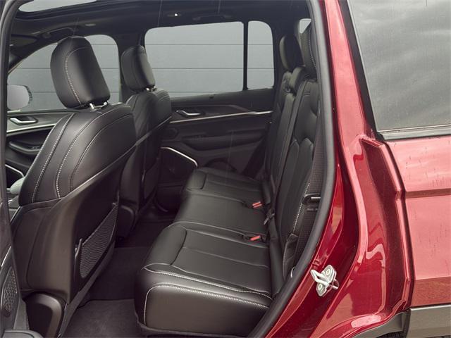 new 2025 Jeep Grand Cherokee car, priced at $51,973