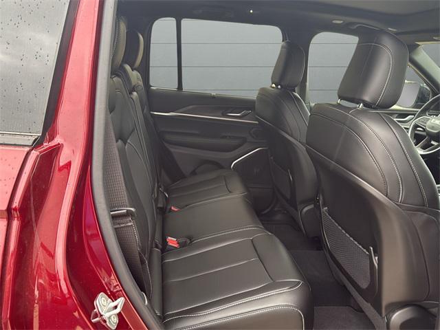 new 2025 Jeep Grand Cherokee car, priced at $51,973