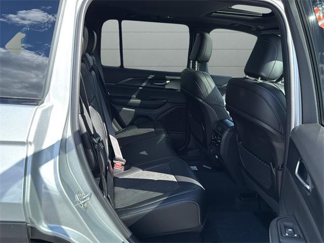 new 2025 Jeep Grand Cherokee car, priced at $41,832