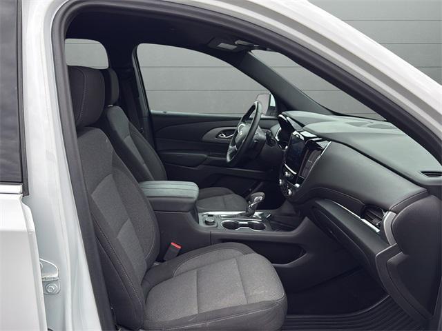 used 2023 Chevrolet Traverse car, priced at $32,287