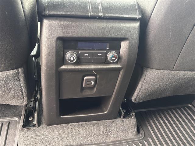 used 2023 Chevrolet Traverse car, priced at $32,287