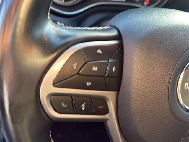 used 2021 Jeep Cherokee car, priced at $21,085