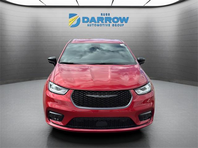 new 2026 Chrysler Pacifica car, priced at $46,880