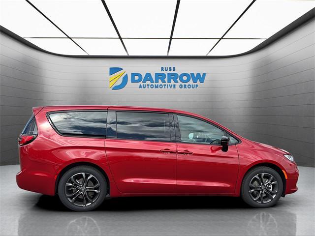 new 2026 Chrysler Pacifica car, priced at $38,768