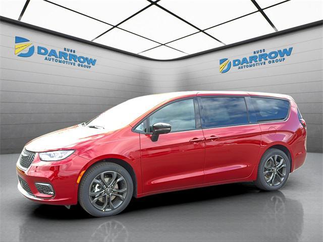 new 2026 Chrysler Pacifica car, priced at $46,880
