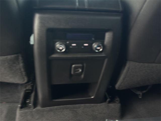 used 2023 Chevrolet Traverse car, priced at $29,530